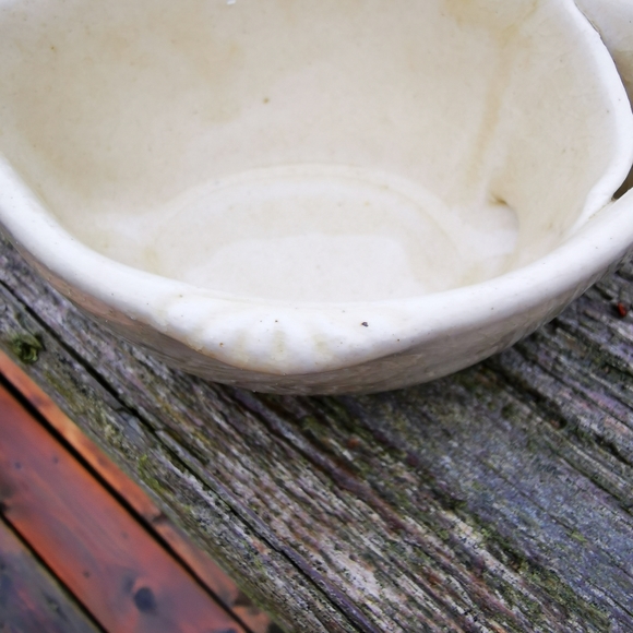 Vintage Pottery Double Spout Gravy Boat - Picture 5 of 16